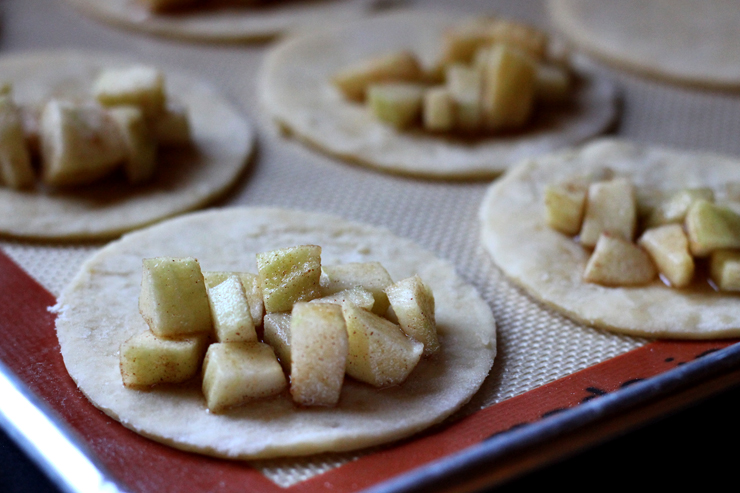 AppleCheddarHandpiesFilledPies AppleCheddarHandpiesFilledPies