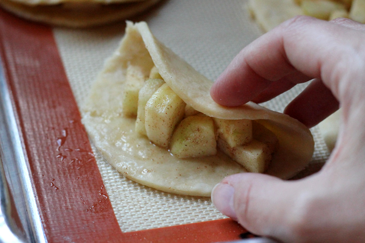 AppleCheddarHandpiesFold AppleCheddarHandpiesFold