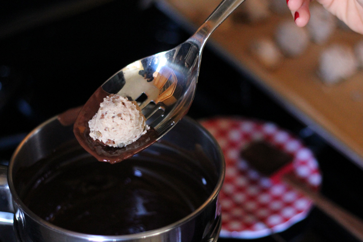 SpicedPecanBourbonBallsDip SpicedPecanBourbonBallsDip