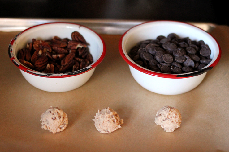 SpicedPecanBourbonBallsReady SpicedPecanBourbonBallsReady