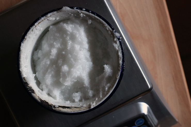 Coconut oil AlmondCherryCacaoGranolaBarsCoconutOil