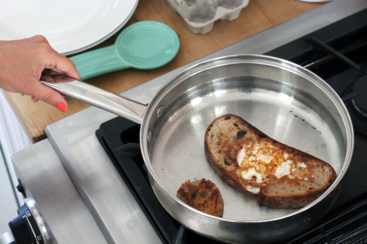 Eggs on a raft flipped Eggs on a raft flipped