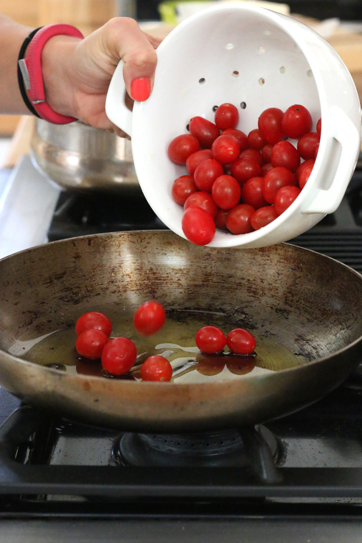 Eggs On A Raft Tomato Toss Eggs On A Raft Tomato Toss