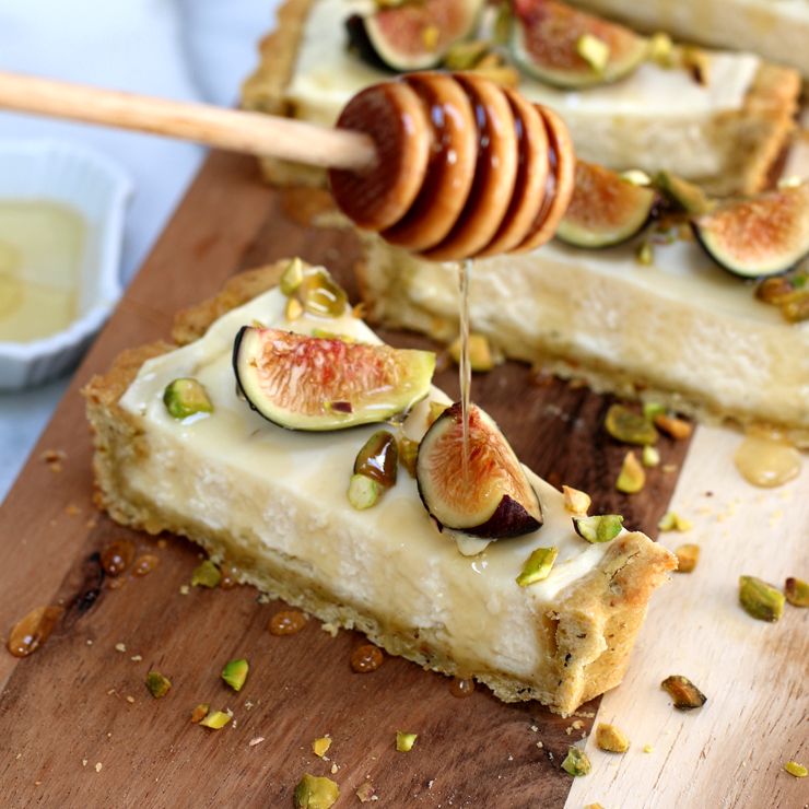 Fig Mascarpone Tart with Pistachio Black Pepper Crust - honey drizzle