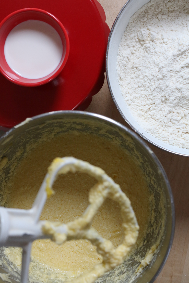 AlmondSprinkleCookies-3