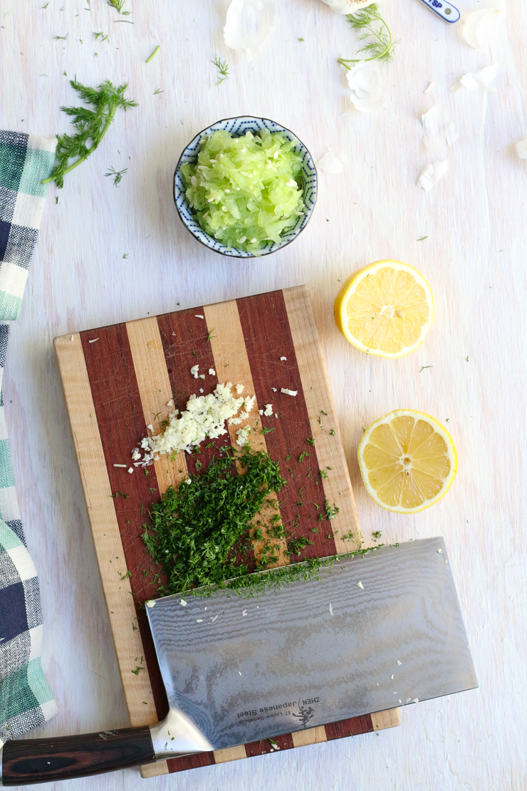 tzatziki sauce ingredients