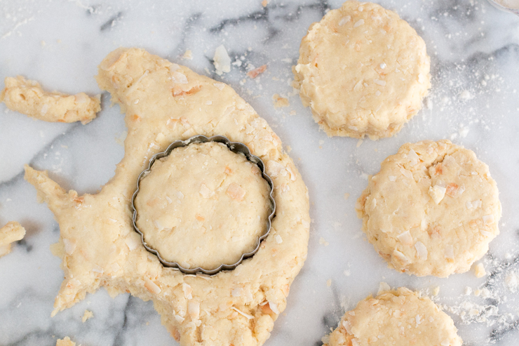 CoconutCreamScones-17