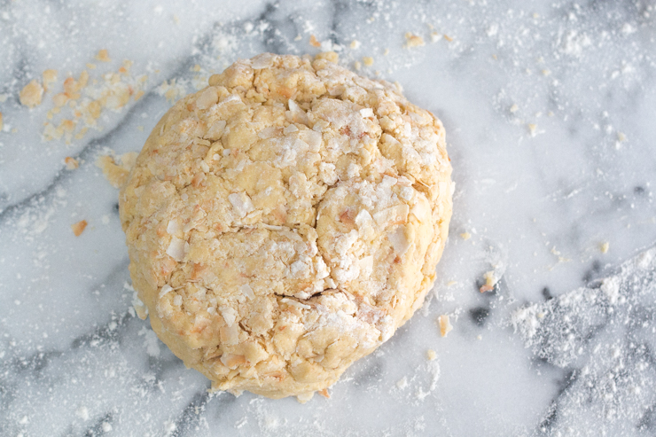 CoconutCreamScones-19