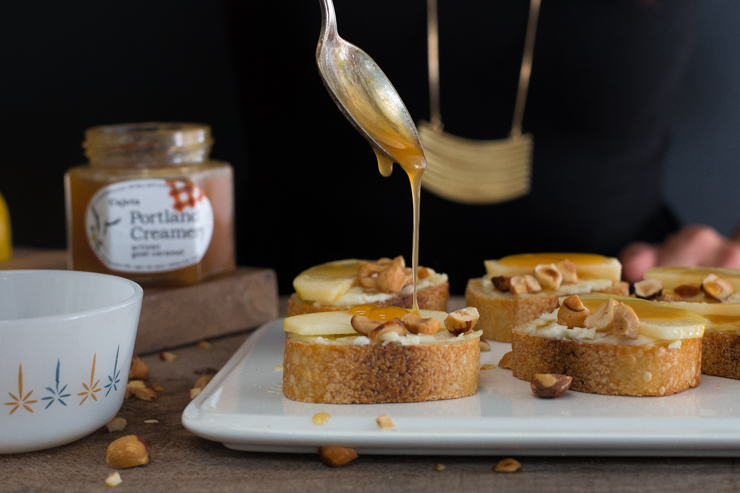 Goat Cheese Apple Hazelnut & Cajeta Crostini - cajeta drizzle Goat Cheese Apple Hazelnut & Cajeta Crostini - cajeta drizzle