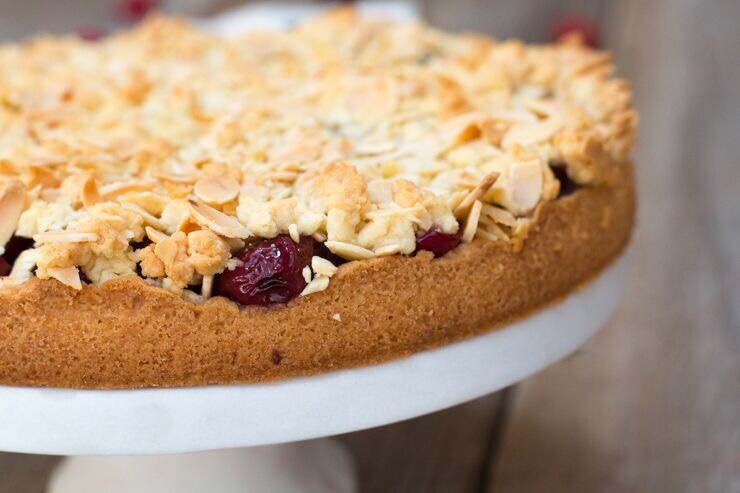 Cherry Almond Crumble Tart Cherry Almond Crumble Tart