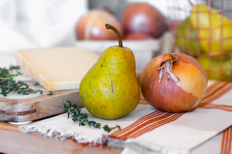 Pears, onions, gruyere and thyme