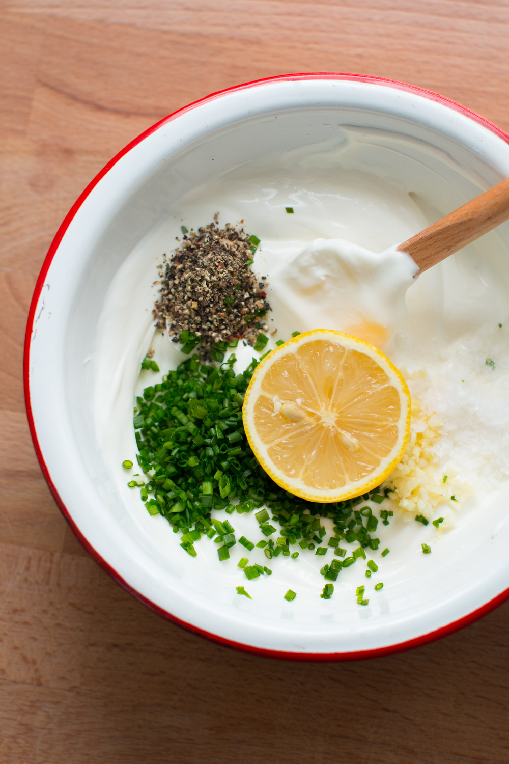 Tangy Yogurt Chive Dip