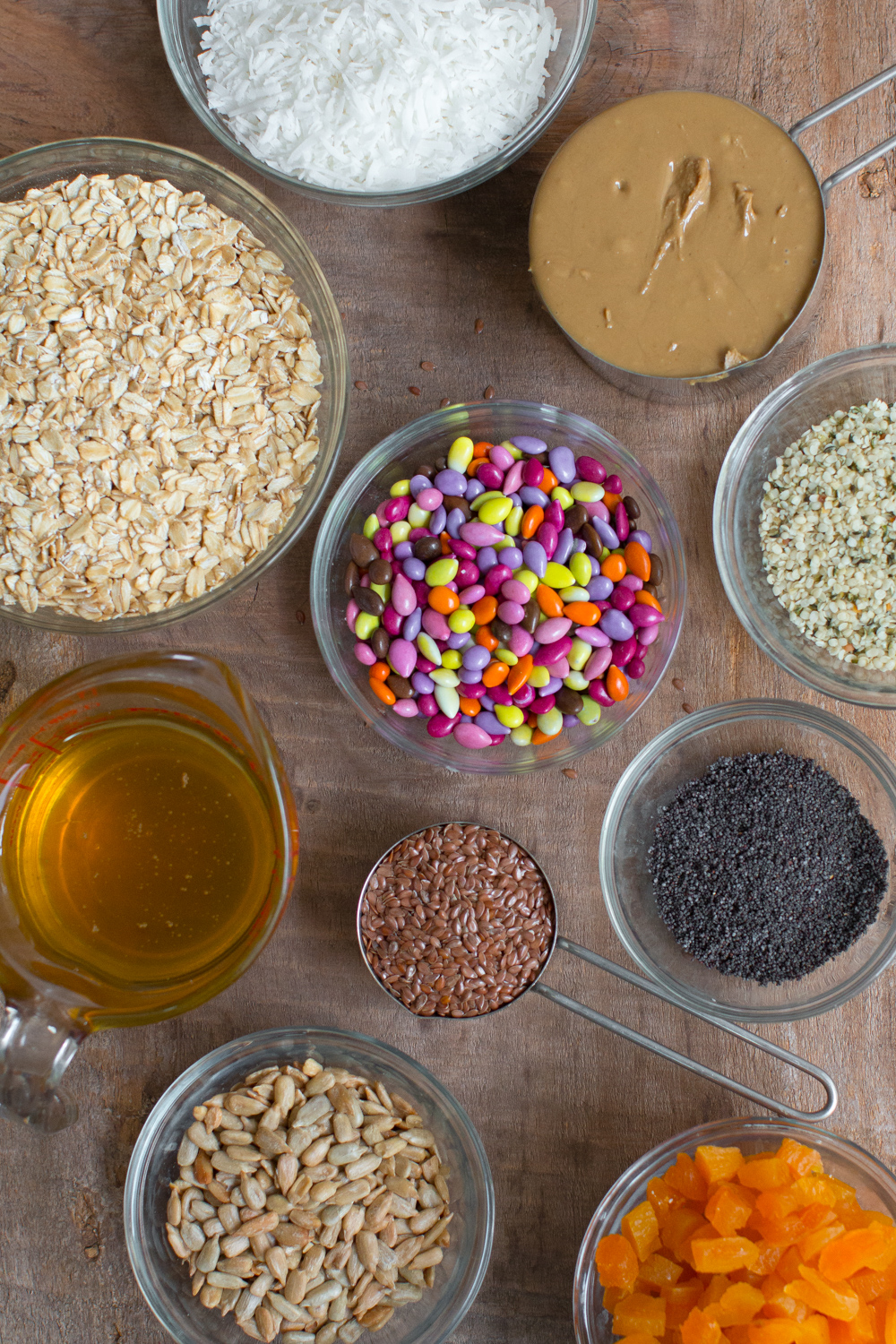 These Sunflower Seed Energy Balls are all about texture and color
