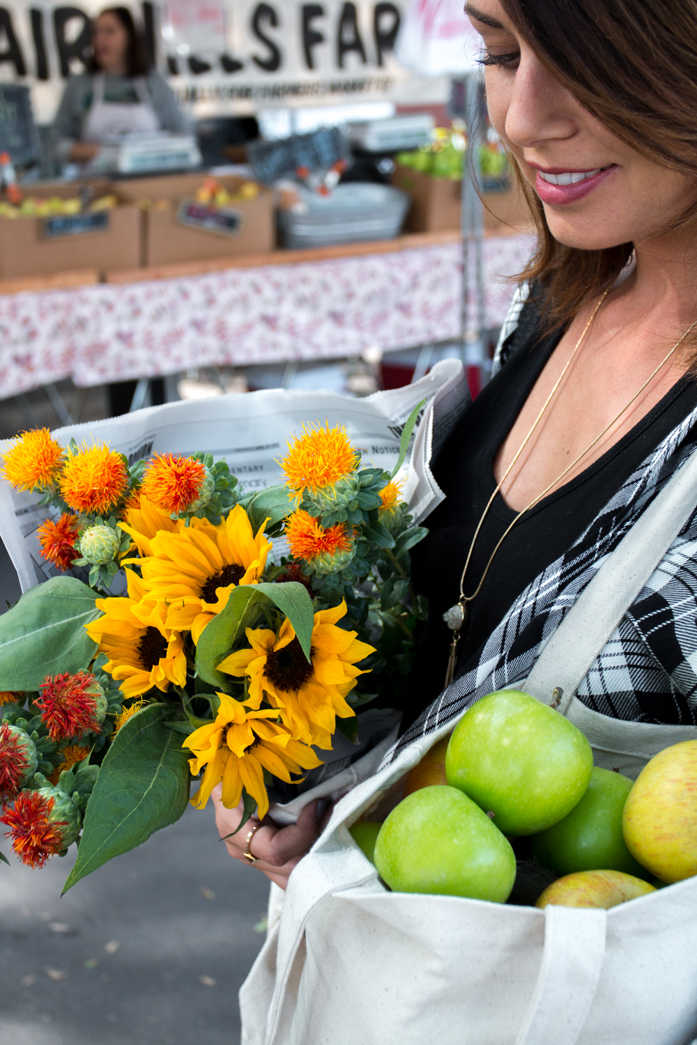 Loading up with pretty produce and stunning flora at the farmer's market.