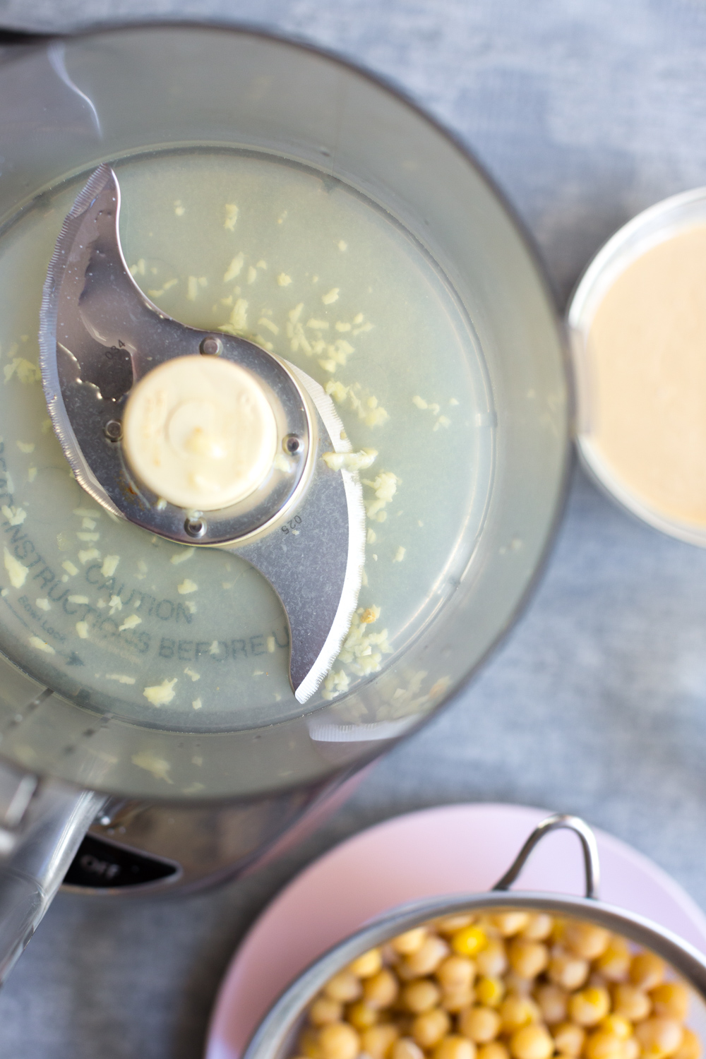 Creamy Dreamy Hummus garlic & lemon .