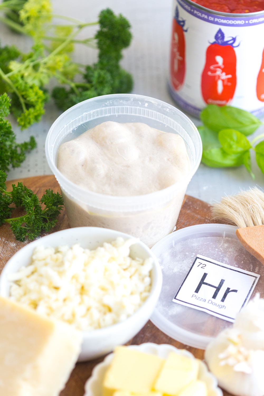 Cheesy Garlic Bread Pizza ingredients