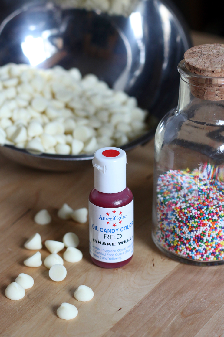 an example of oil-based food coloring