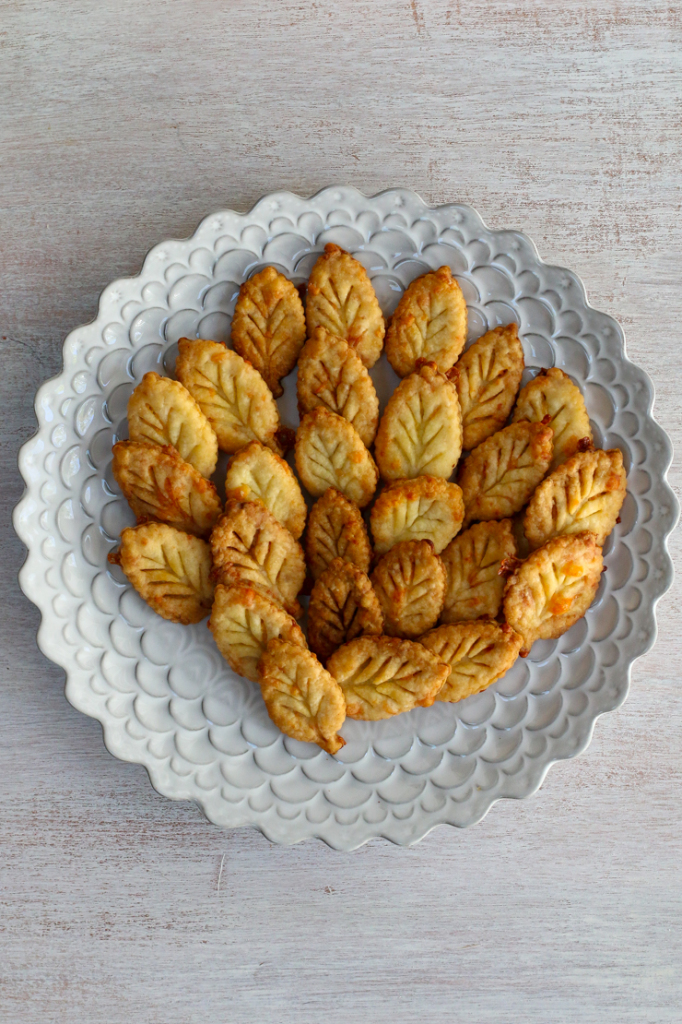 Cheddar Pie Dough Crackers