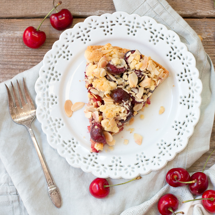 Cherry Almond Shortbread Crumble Tart CherryAlmondShortbreadCrumbleTart