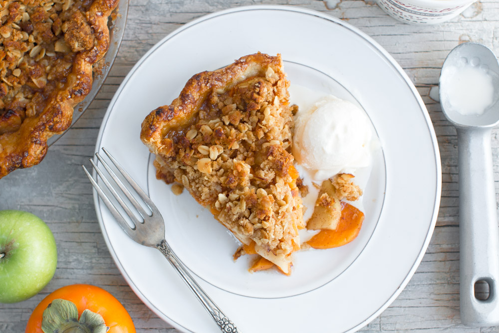 Apple Persimmon Crumble Pie