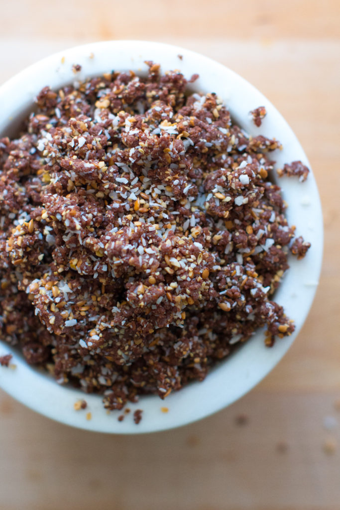 energy ball mix with dates, almonds and coconut