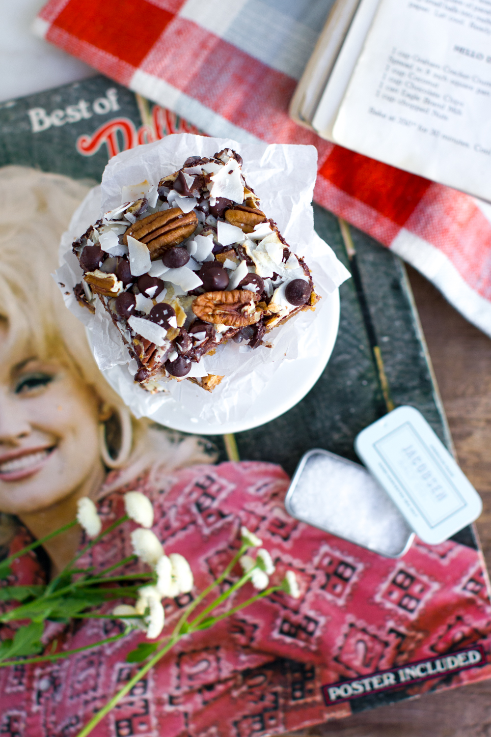 Hello Dolly Cookie Bars & Dolly Parton
