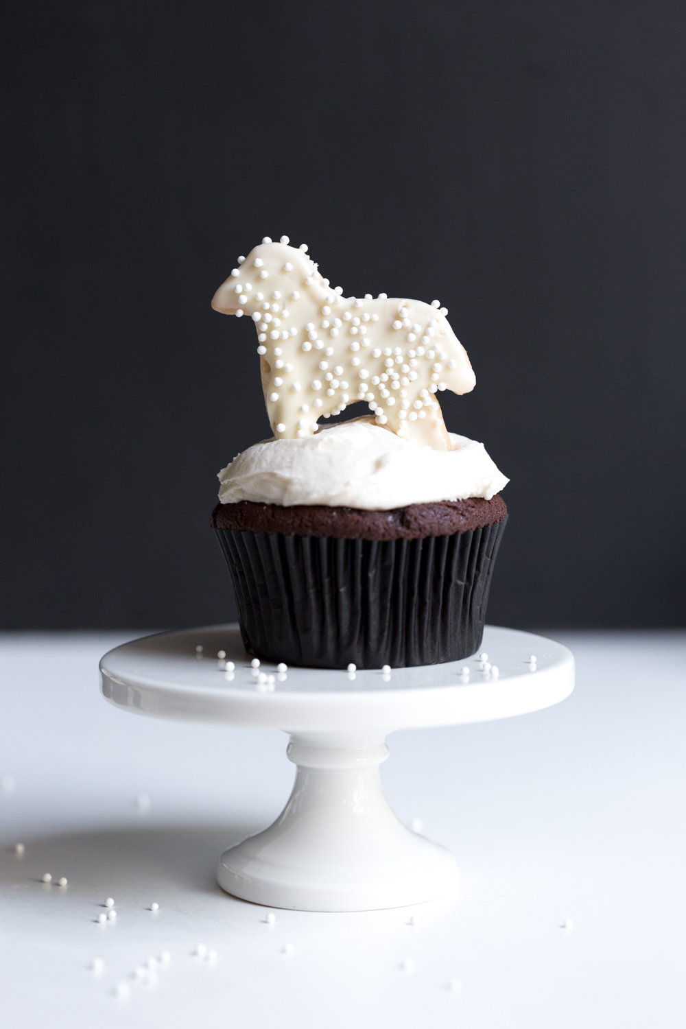 Black and White Animal Cookie Cupcake with Horse