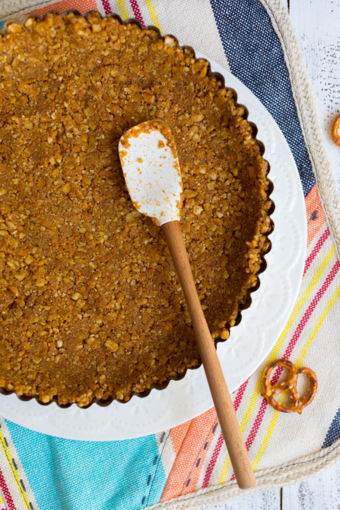 Grapefruit Margarita Tart with Pretzel Crust - crust press