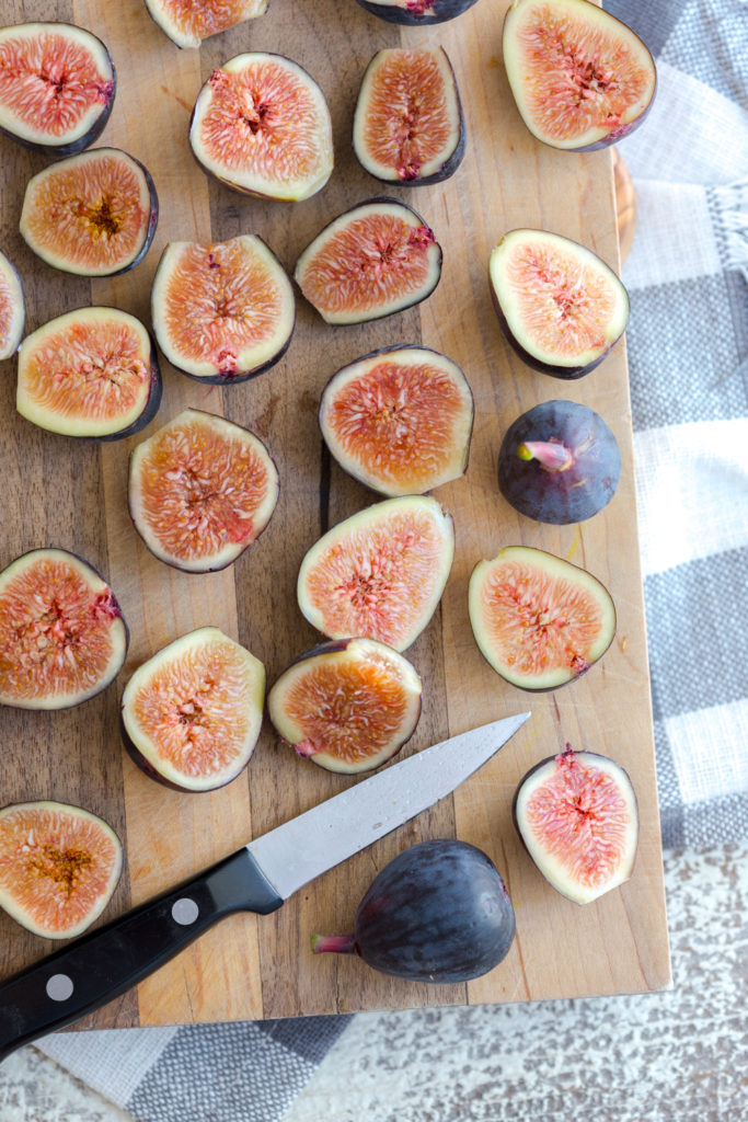 sliced figs