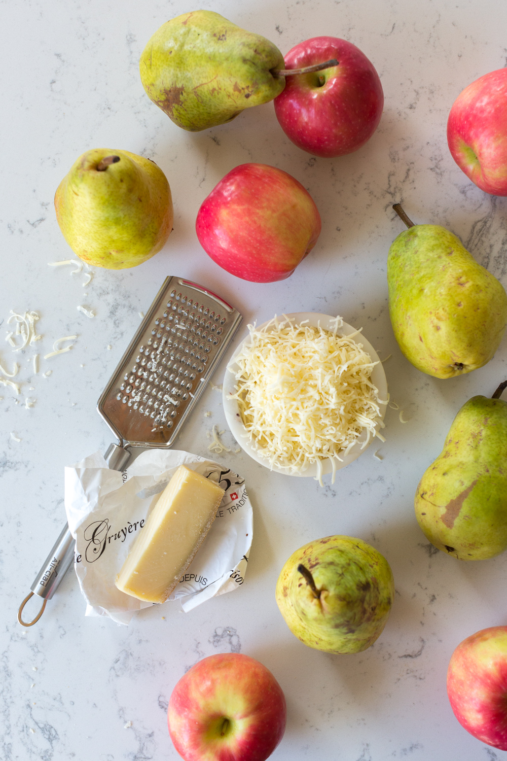 Apple Pear Gruyere Pie ingredients