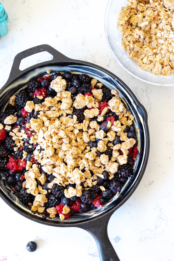 Topping Mixed Berry filling with Oat Almond Crisp topping