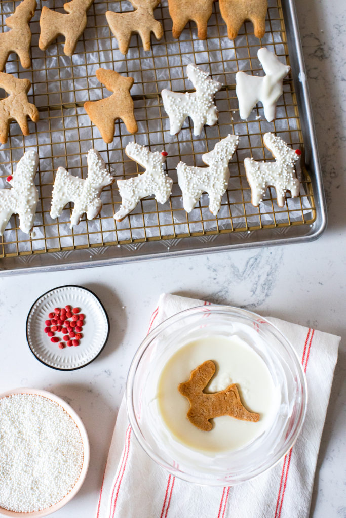 Reindeer Animal Cookies and white chocolate dip