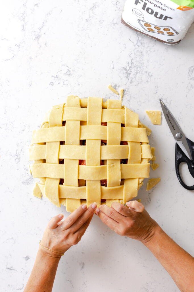 pie top weave step 14