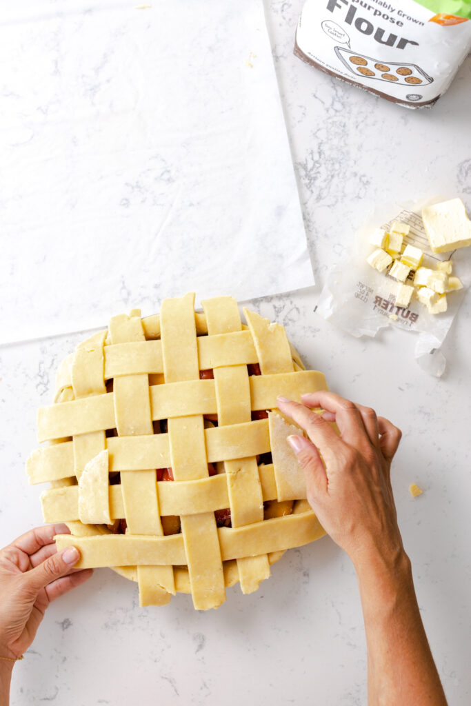 pie top weave step 12