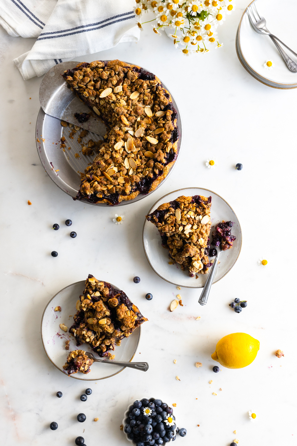 Blueberry Almond Crumble Pie slicing