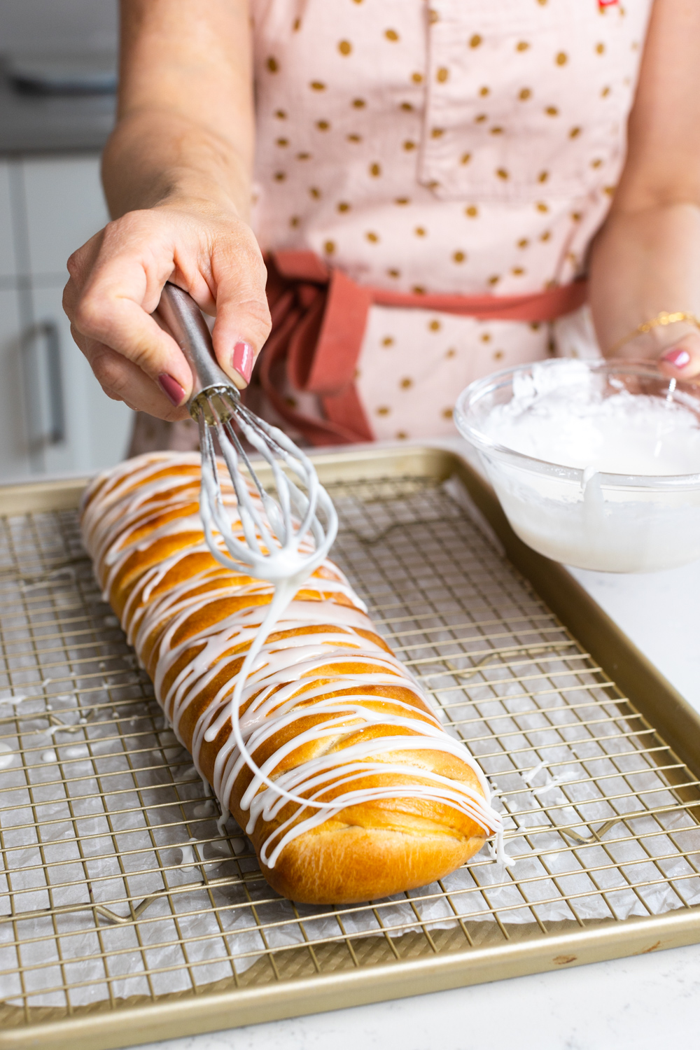 glazing the braid bread