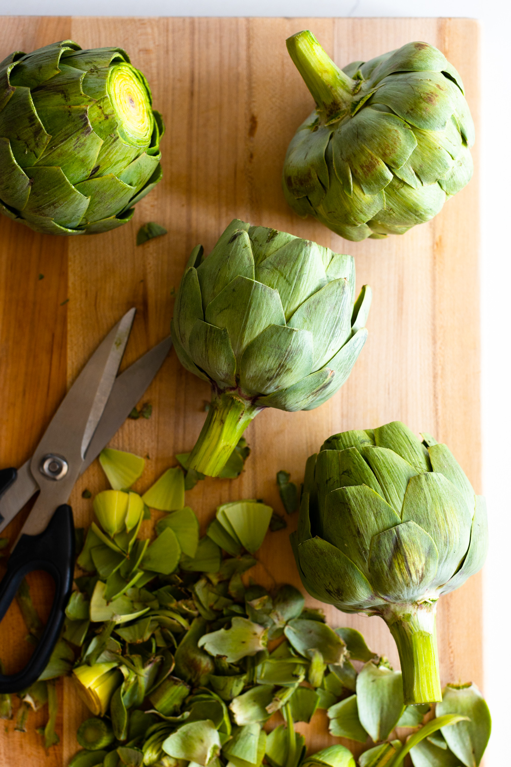 preparing artichokes