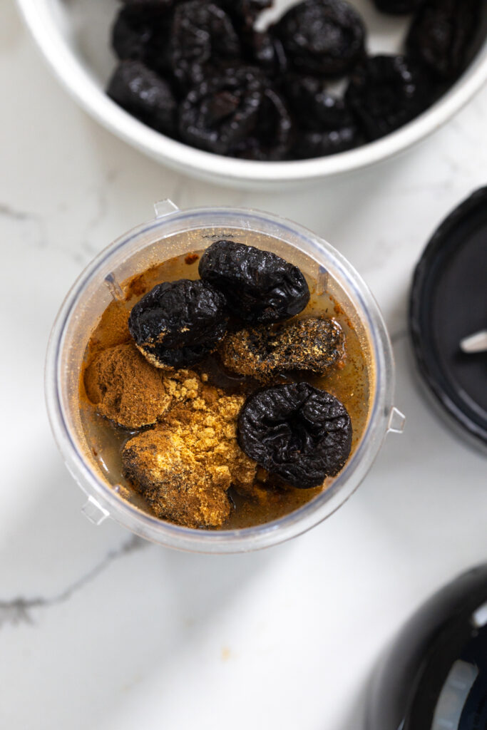 Blending prunes into a puree