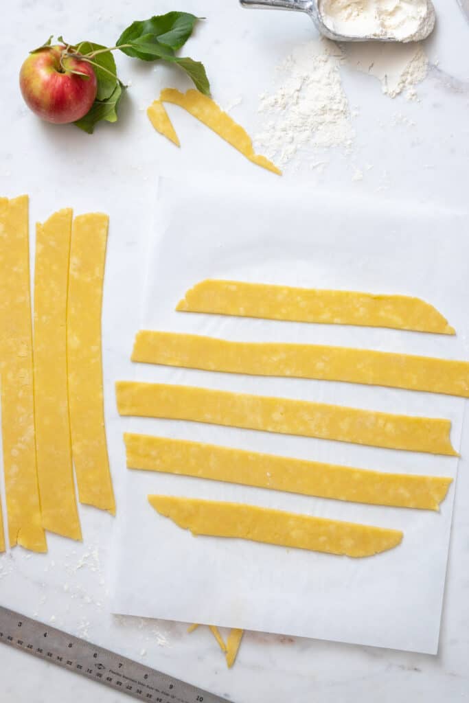 pie dough strips