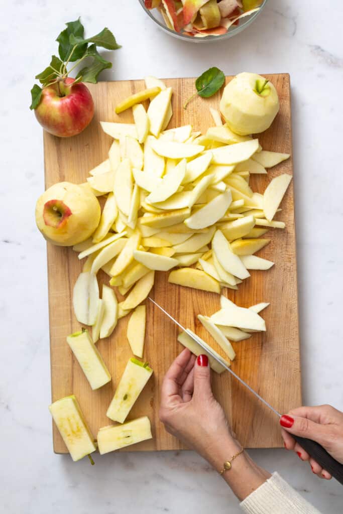Peeled & sliced apples