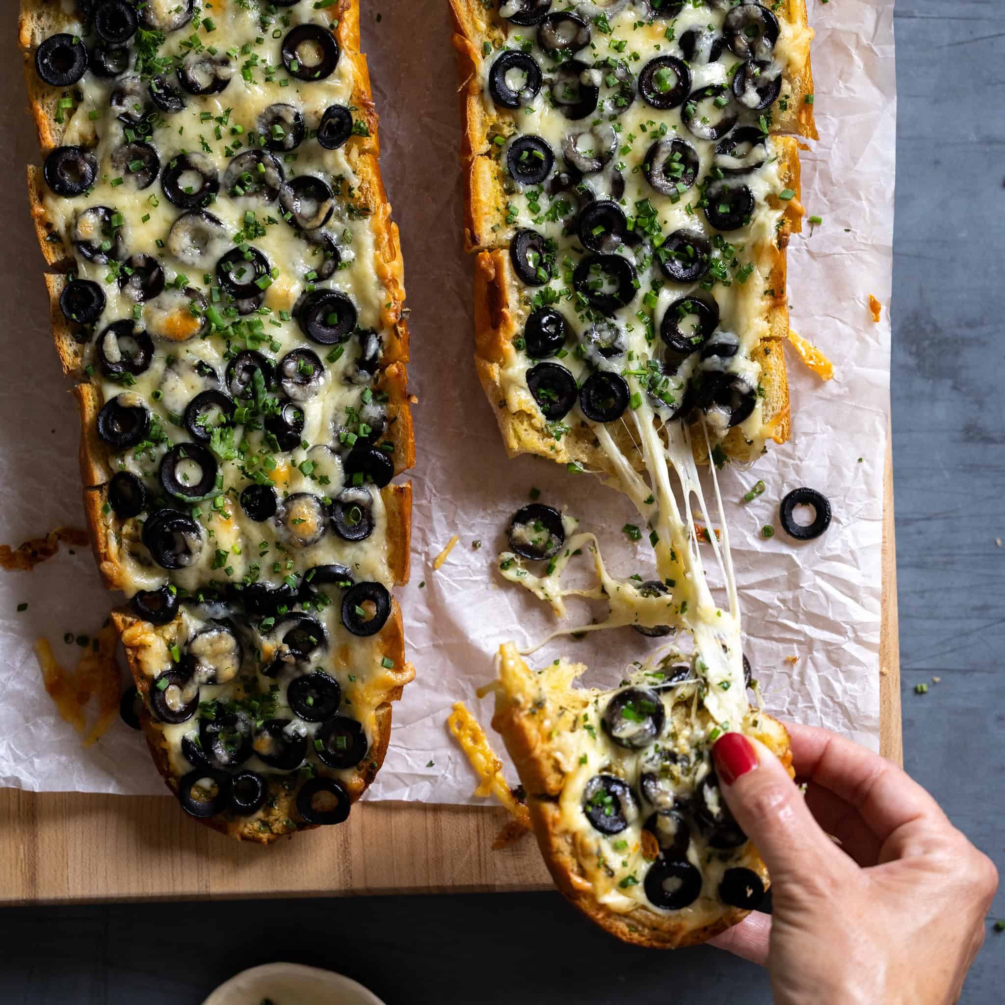 Cheesy Olive Garlic Bread by Baking The Goods